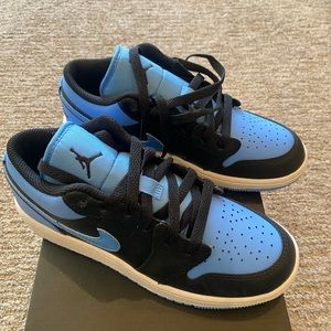 AIR JORDAN 1 LOW BIG KIDS' SHOES SIZE 3.5
